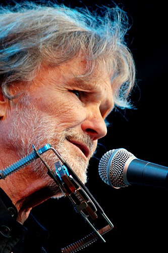 2004-06-17 - Kris Kristofferson at Hultsfred, Hultsfred