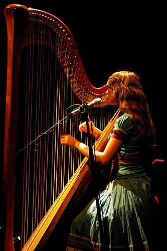 2004-09-28 - Joanna Newsom at Södra Teatern, Stockholm