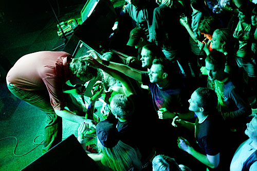 2004-11-06 - Gluecifer at Sticky Fingers, Göteborg