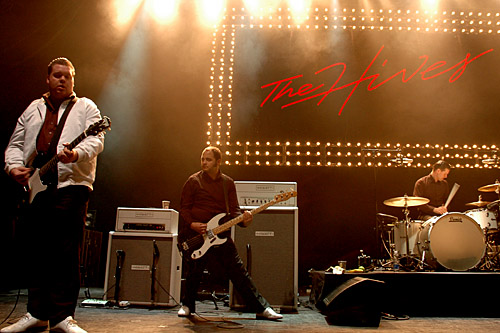 2004-11-07 - The Hives - Soundcheck at Cirkus, Stockholm