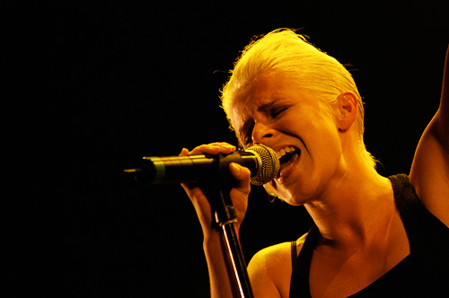 2005-08-24 - Robyn at Malmöfestivalen, Malmö