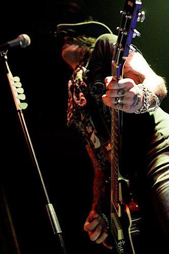 2005-11-02 - Hardcore Superstar at Stora Teatern, Göteborg