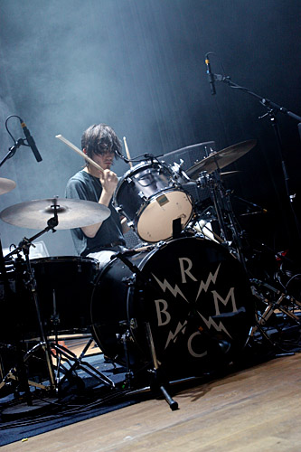 2005-11-14 - Black Rebel Motorcycle Club at Nalen, Stockholm