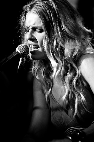 2007-06-28 - Pernilla Andersson från Peace & Love, Borlänge