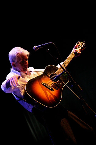 2007-09-14 - Nick Lowe från Uppsala Konsert och Kongress, Uppsala