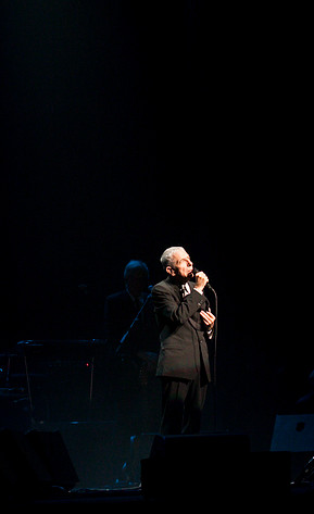 2009-02-19 - Leonard Cohen från The Beacon Theatre, New York City