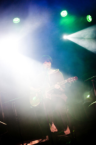 2009-07-10 - Shugo Tokumaru at Debaser Strand, Stockholm