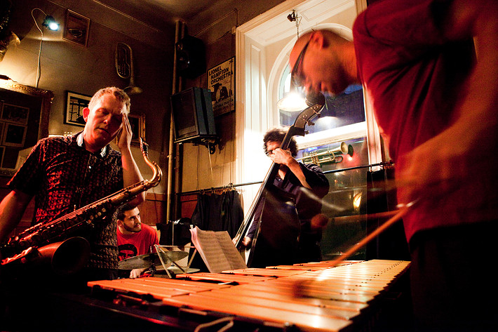 2009-09-02 - Green Valley Players at Glenn Miller Café, Stockholm