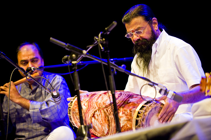 2009-10-01 - Karaikudi R Mani & Sruthi Laya från Kulturhuset, Stockholm