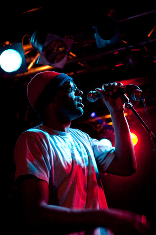 2009-11-25 - Anti Pop Consortium at Debaser Slussen, Stockholm