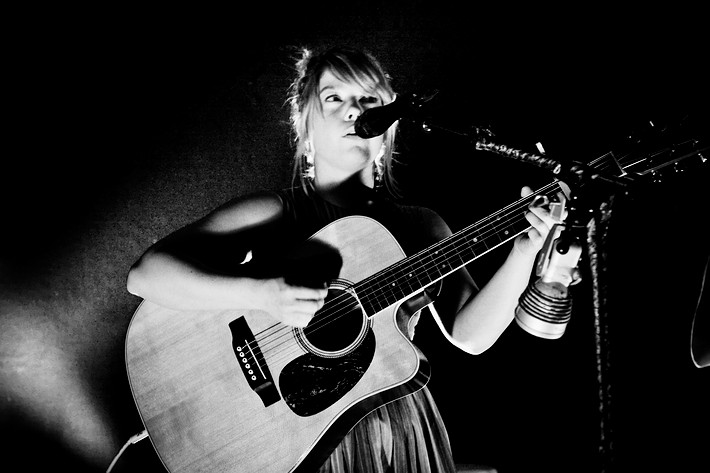 2010-05-05 - Basia Bulat från Debaser Medis, Stockholm