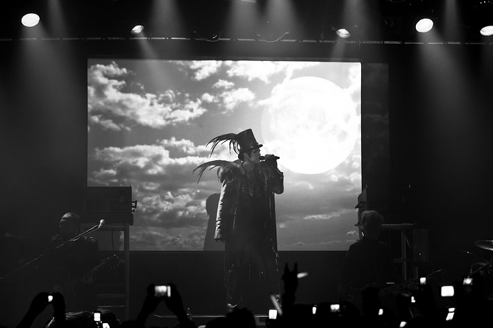 2010-11-09 - Adam Lambert at Debaser Medis, Stockholm