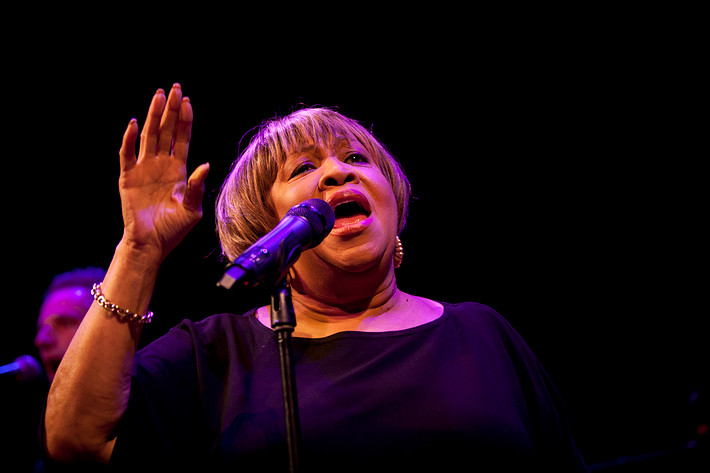 2010-11-19 - Mavis Staples at Nalen, Stockholm