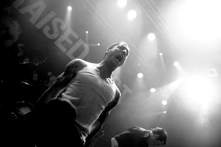 2010-11-23 - Raised Fist från Debaser Medis, Stockholm