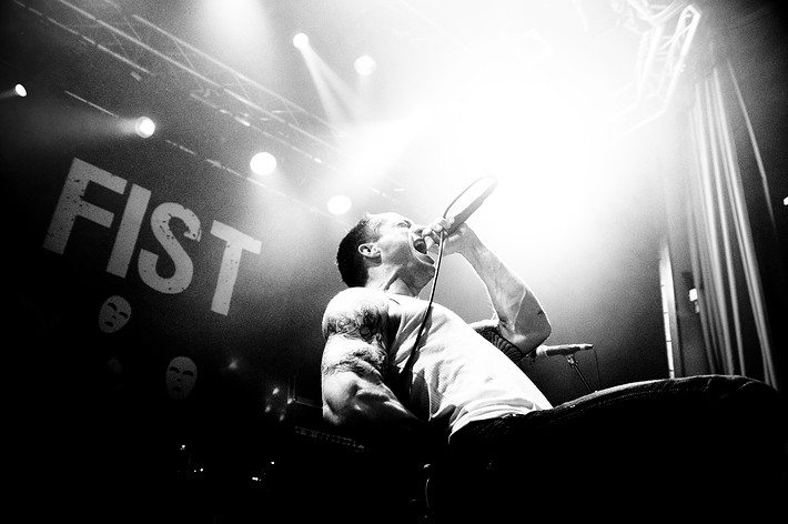 2010-11-23 - Raised Fist at Debaser Medis, Stockholm