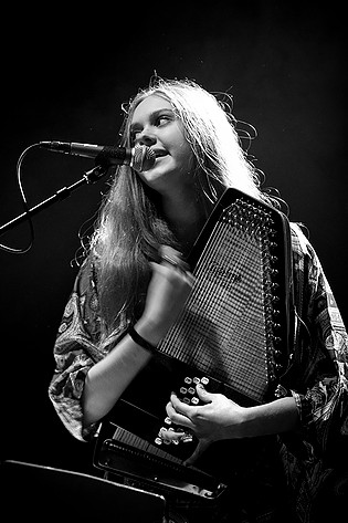 2011-06-21 - First Aid Kit at Woody West Limited Edition, Göteborg 2011-06-21 - First Aid Kit at Woody West Limited Edition, Göteborg