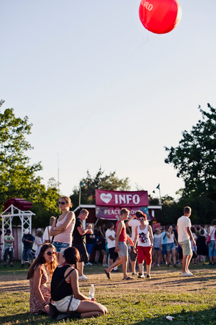 2011-06-29 - Områdesbilder at Peace & Love, Borlänge