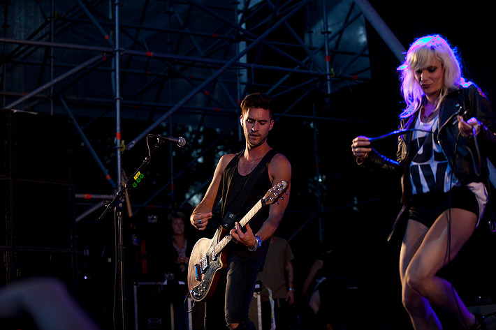 2011-07-28 - The Sounds från Storsjöyran, Östersund