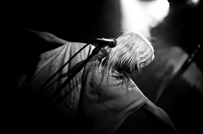 2012-03-30 - Zola Jesus från Umeå Open, Umeå