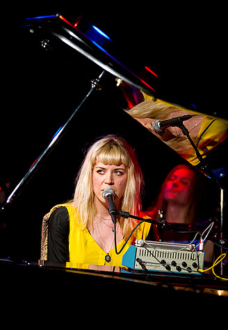 2012-05-12 - Frida Hyvönen at Nefertiti, Göteborg