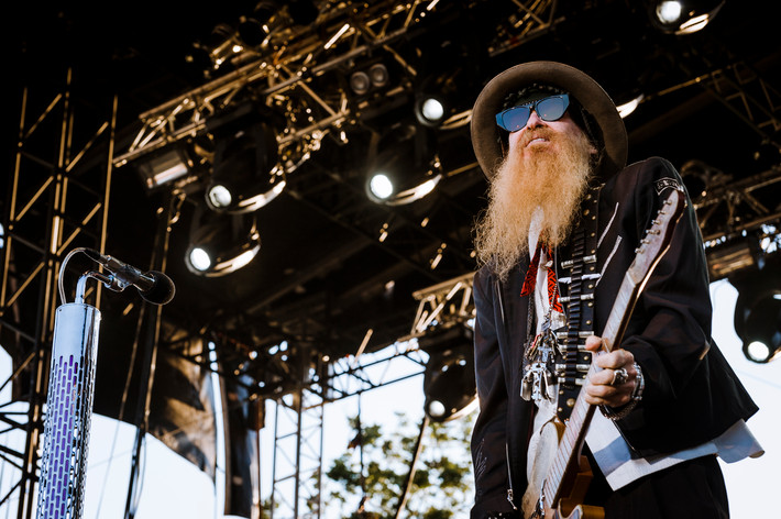 2012-07-23 - ZZ Top at Öja Slottsruin, Ystad