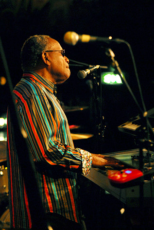 2013-02-05 - Lonnie Liston Smith från Fasching, Stockholm