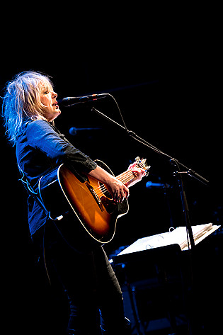 2013-05-17 - Lucinda Williams från Pustervik, Göteborg