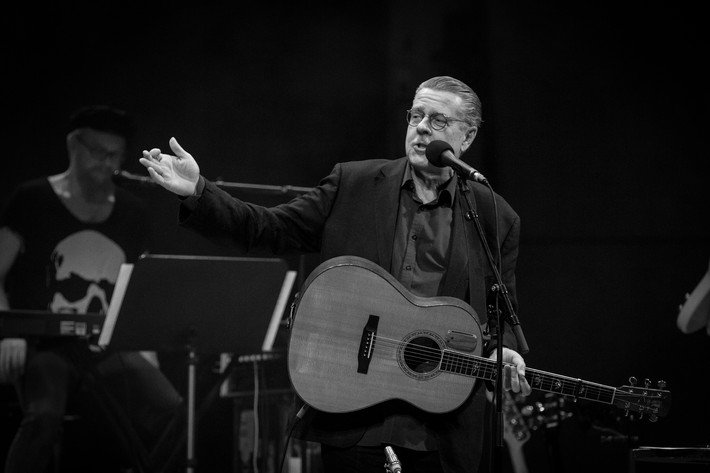 2013-12-01 - Mikael Wiehe at Konserthuset, Göteborg