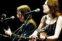 2007-08-01 - Gillian Welch at Chinateatern, Stockholm